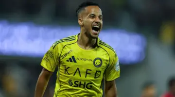 وسط “عاصفة” الخروج من كأس العالم .. النصر يؤمن بقاء عبد الرحمن غريب بعد جدل الهلال والاتحاد